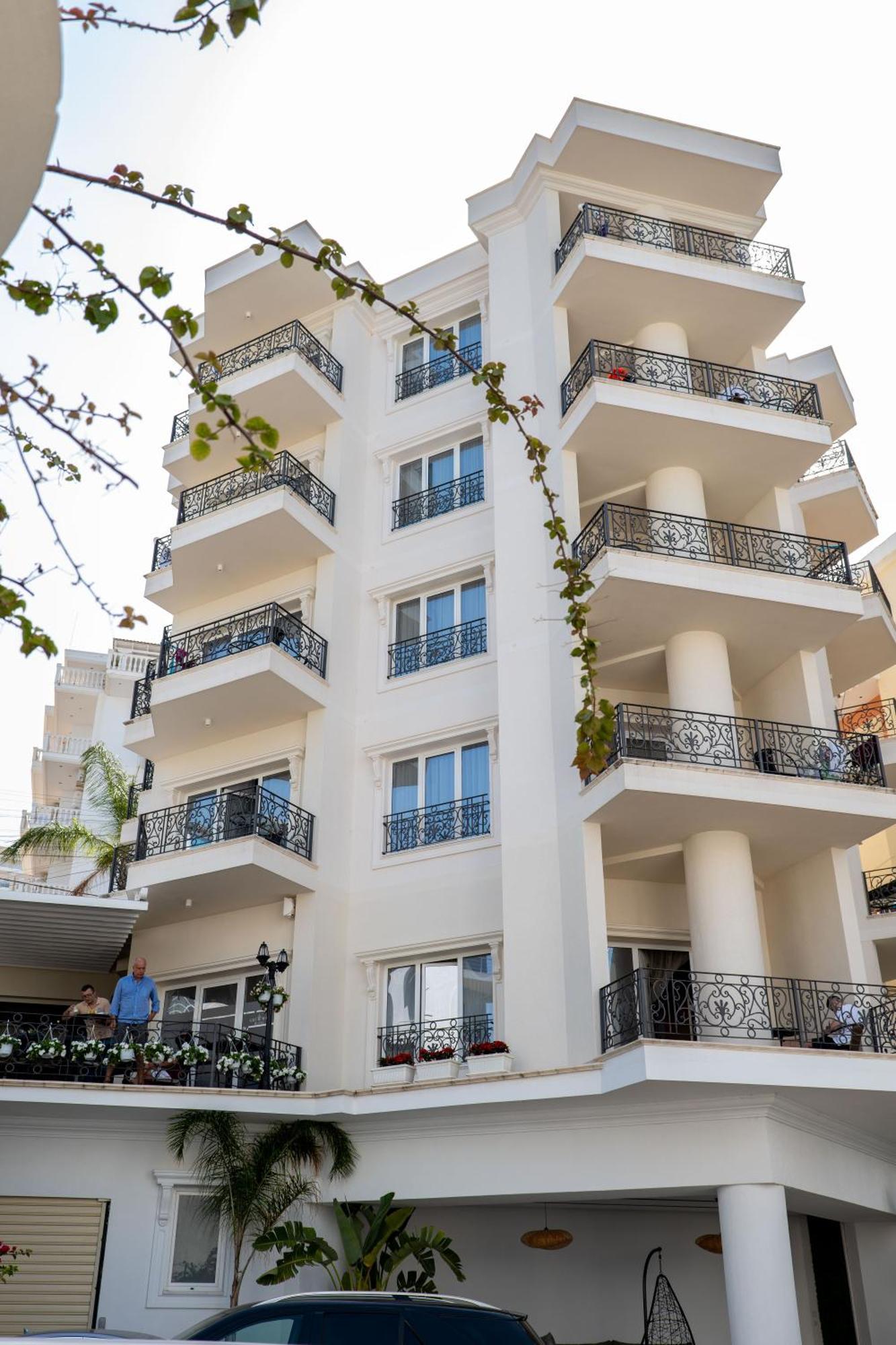 Ami Mar Hotel Sarande Exterior photo